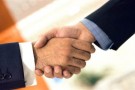 Personalità, la stretta di mano può rivelarla Personalità, la stretta di mano può rivelarla