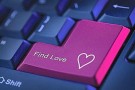 Amore, gli incontri virtuali superano quelli reali Amore, gli incontri virtuali superano quelli reali