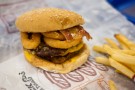 Mangiare al fast-food può portare alla depressione Mangiare al fast-food può portare alla depressione